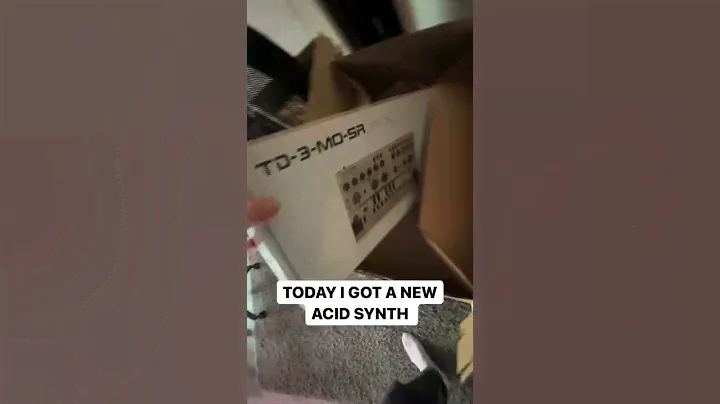 Acid techno with a new synth! #techno #acid #303 #behringer #technomusic #musicproducer