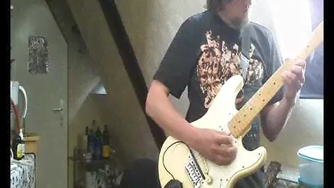 Play violin with a guitar (Roland GR20 guitar synthesizer)