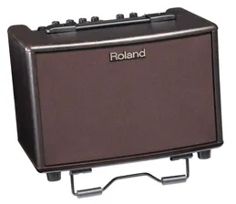ROLAND AC-33-RW гитарный комбо