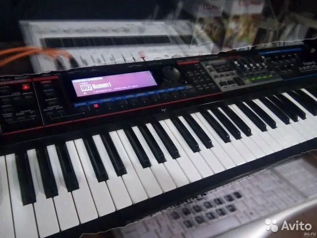 Синтезатор-рекордер Roland juno-Gi-0