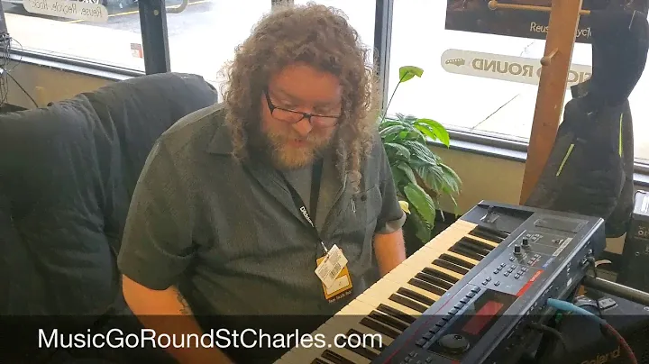 Синтезатор Roland Juno-DI в Music Go Round St Charles, Миссури