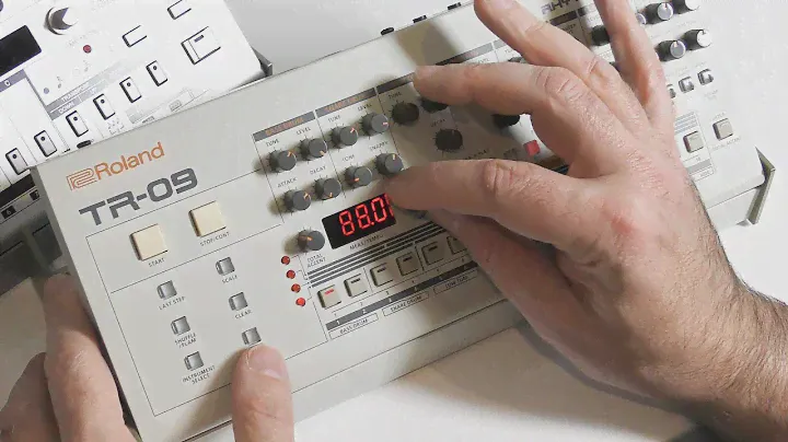 Roland TR-09 - A faithful Reproduction of the Legendary TR-909 Drum Machine
