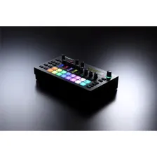 Roland MC-101 Грувбокс