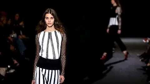 Roland Mouret | Fall Winter 2016/2017 Full Fashion Show | Exclusive